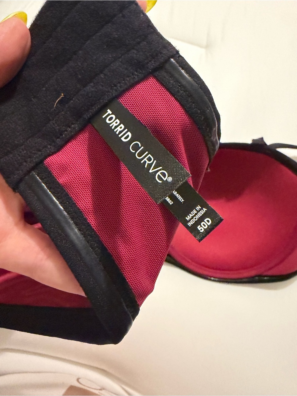 Torrid Women's Red/pink & Black convertible Lace Push-Up Bra 50D - Picture 3 of 3